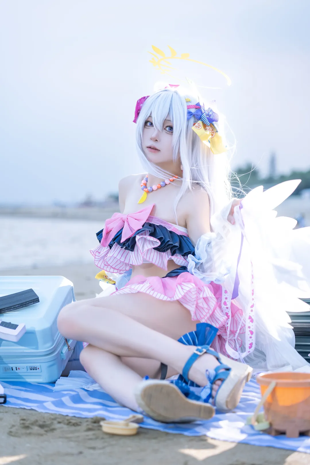 【Shirasu Azusa cosplay】Blue Archive Beach Holiday, Capturing Summer Moments - Image 4