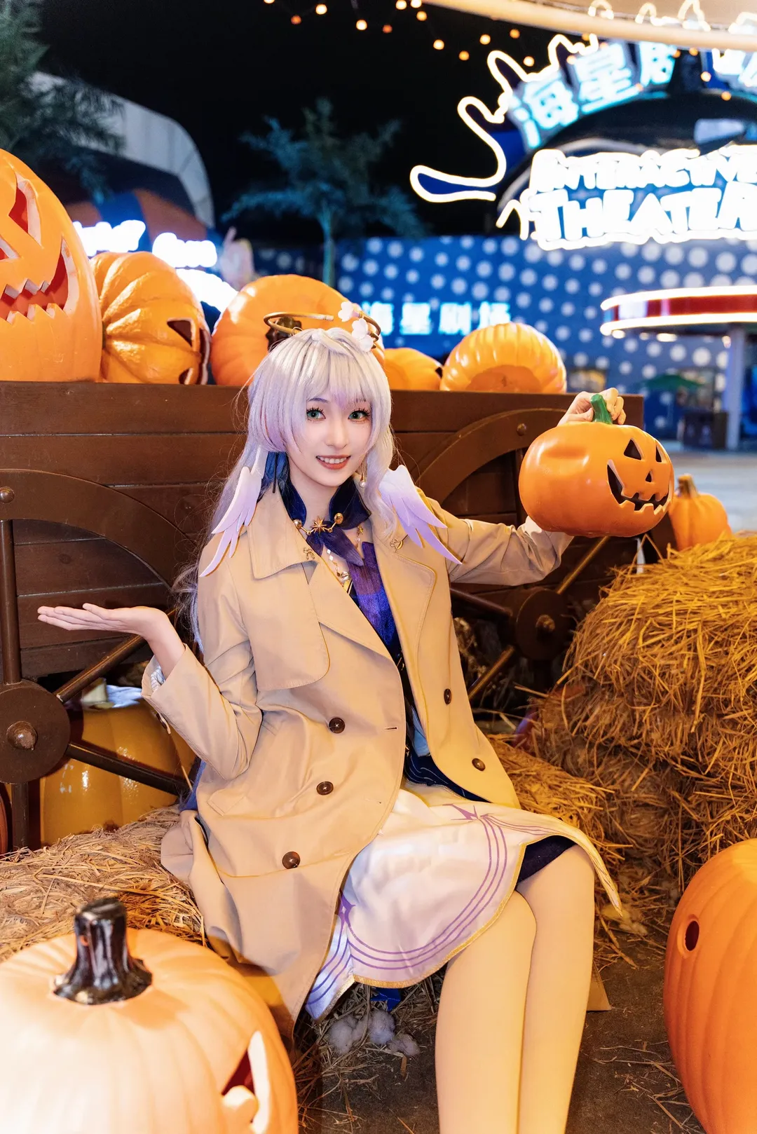 [Robin Cosplay] Honkai: Star Rail's Cruise — Daily Life in a Halloween Amusement Park - Image 2