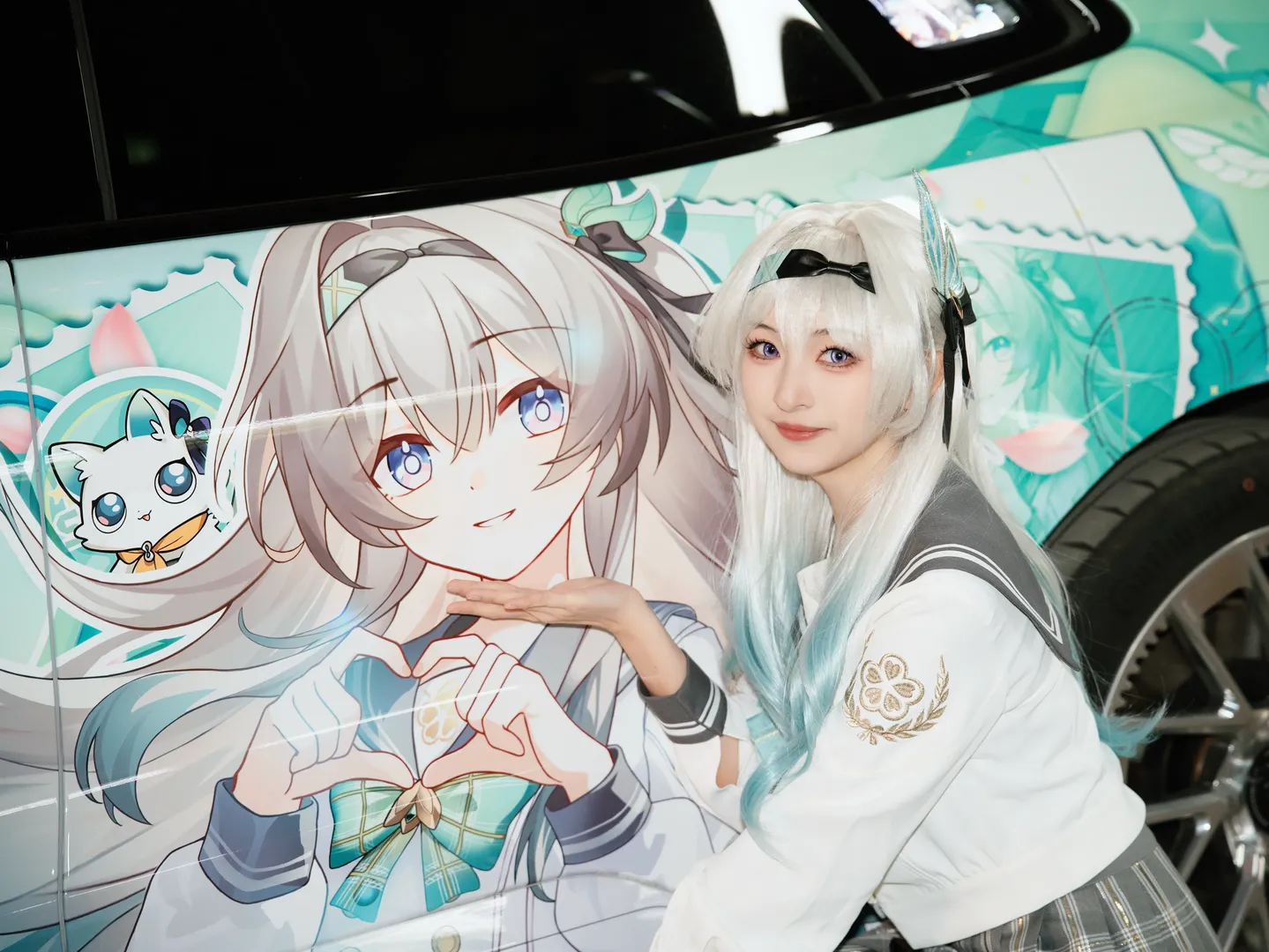 【流萤cos】同款痛车合影，沉浸式体验崩坏星穹铁道 - 第 2 张