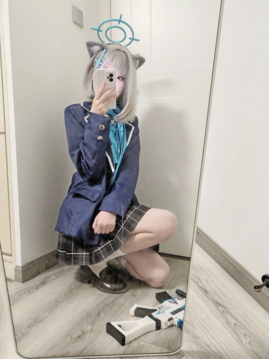 【砂狼白子cos】蔚蓝档案的银白之狼 - 第 2 张