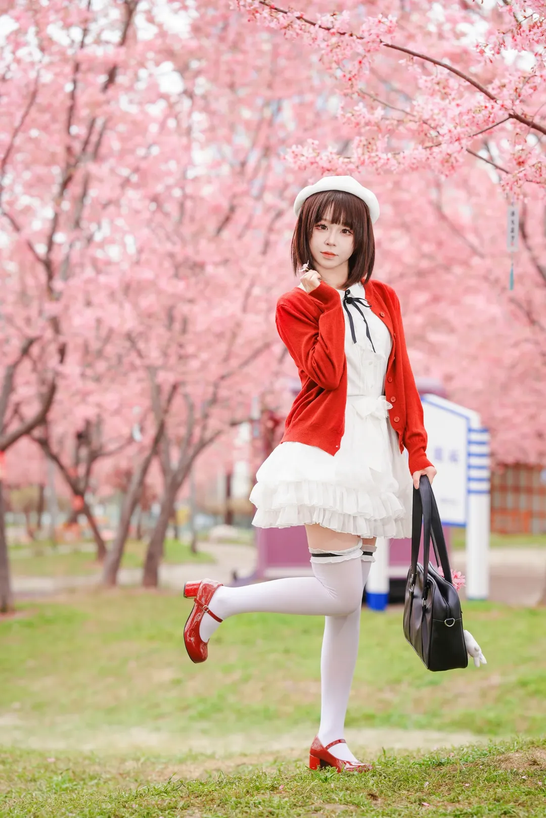 【加藤惠cos】漫花庄园樱花季的少女，路人女主的甜美风 - 第 6 张