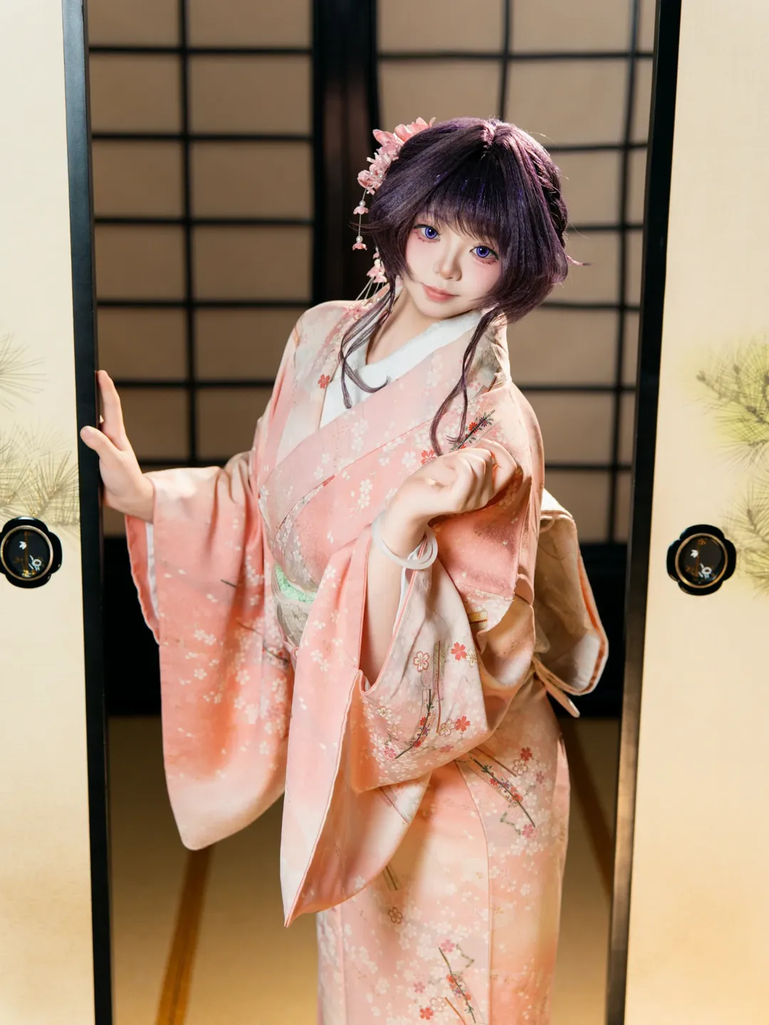 【和粟熏子cos】和风影棚里的粉色和服少女