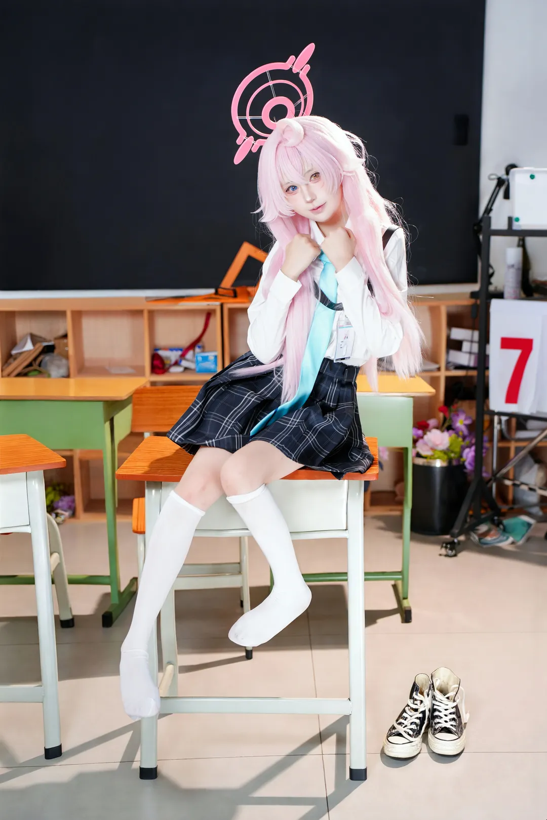 【小鸟游星野cos】蔚蓝档案教室正片分享 - 第 1 张
