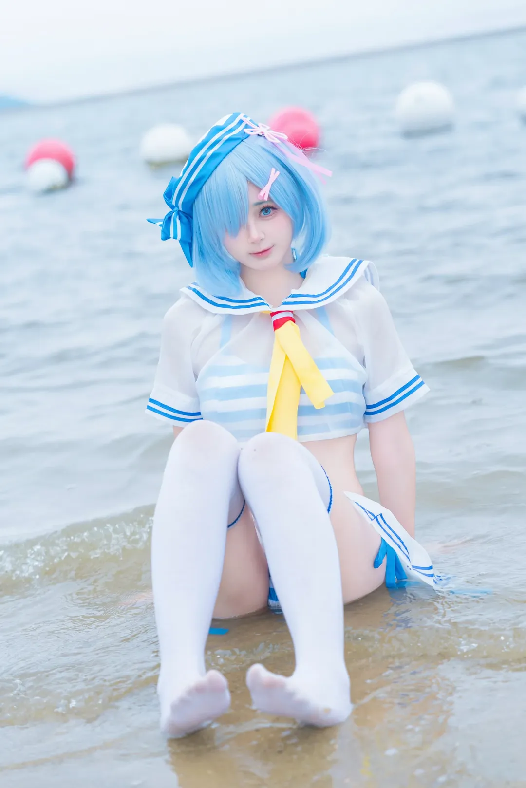 【蕾姆cos】海边水手服与白丝的清透瞬间 - 第 1 张