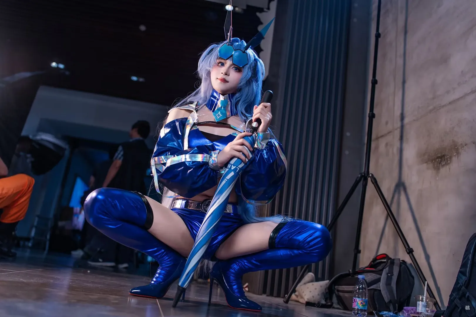[Rain Burst Cosplay] Path to Nowhere, Convention Chronicles in Glossy Blue Light - Image 1