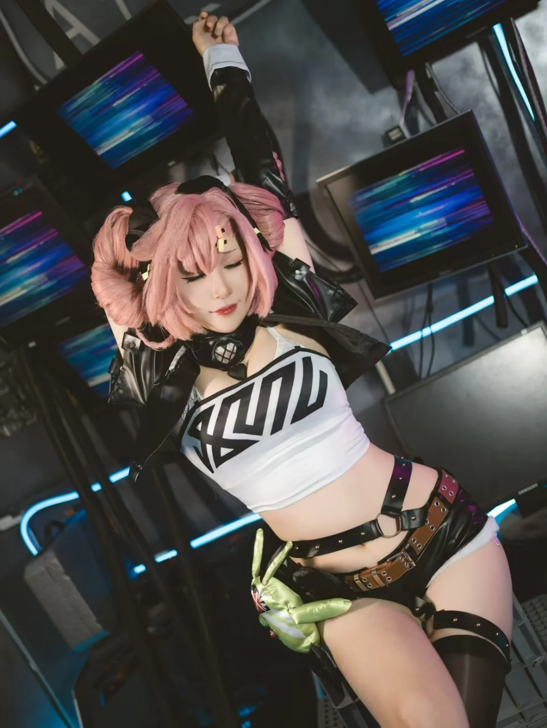 【妮可老大cos】絕區零街頭黑皮衣套，酷颯亮面出街 - 第 5 張