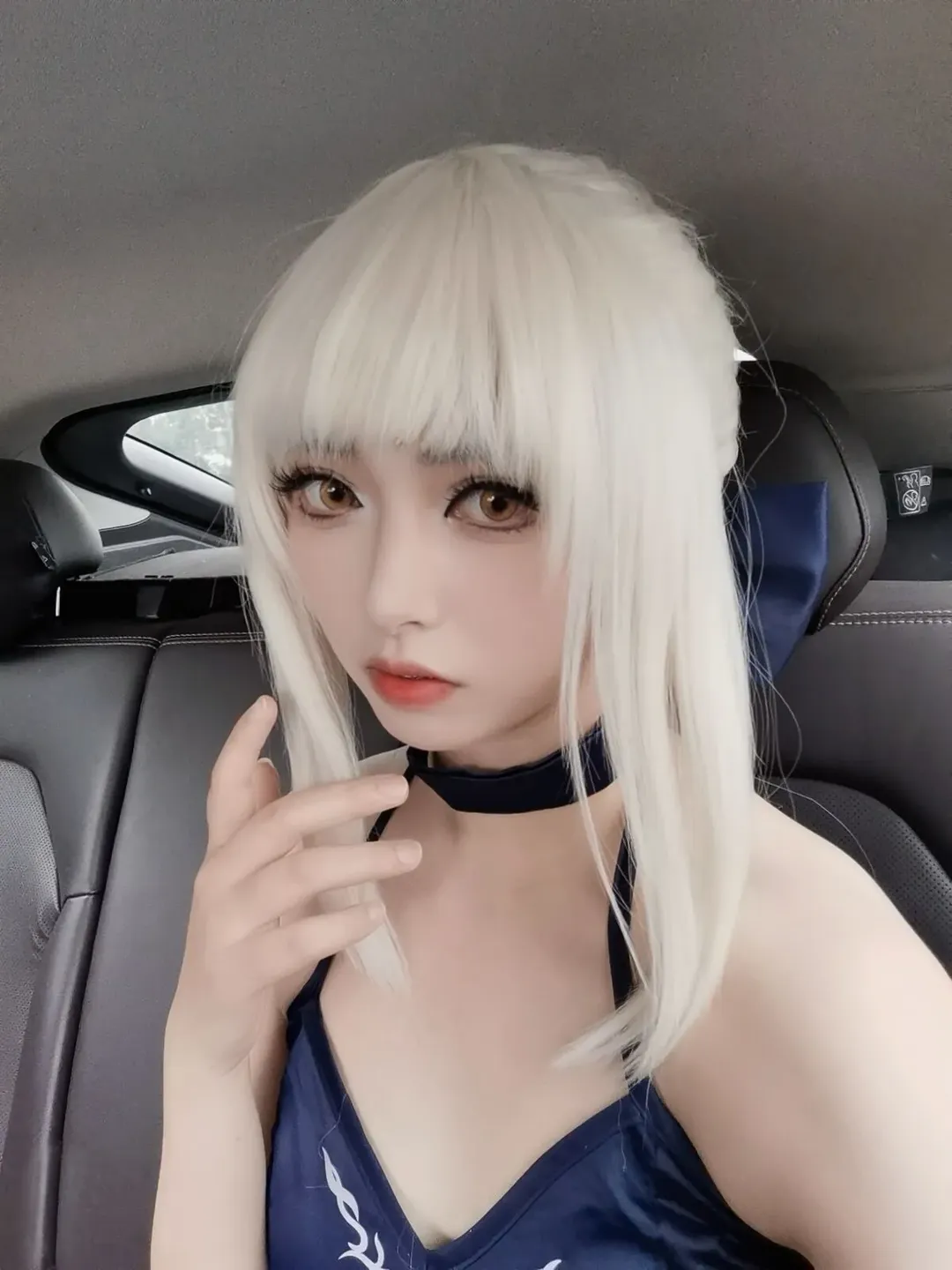 【阿尔托莉雅cos】在车内的冷酷试炼，Fate/Grand Order黑呆出片 - 第 3 张