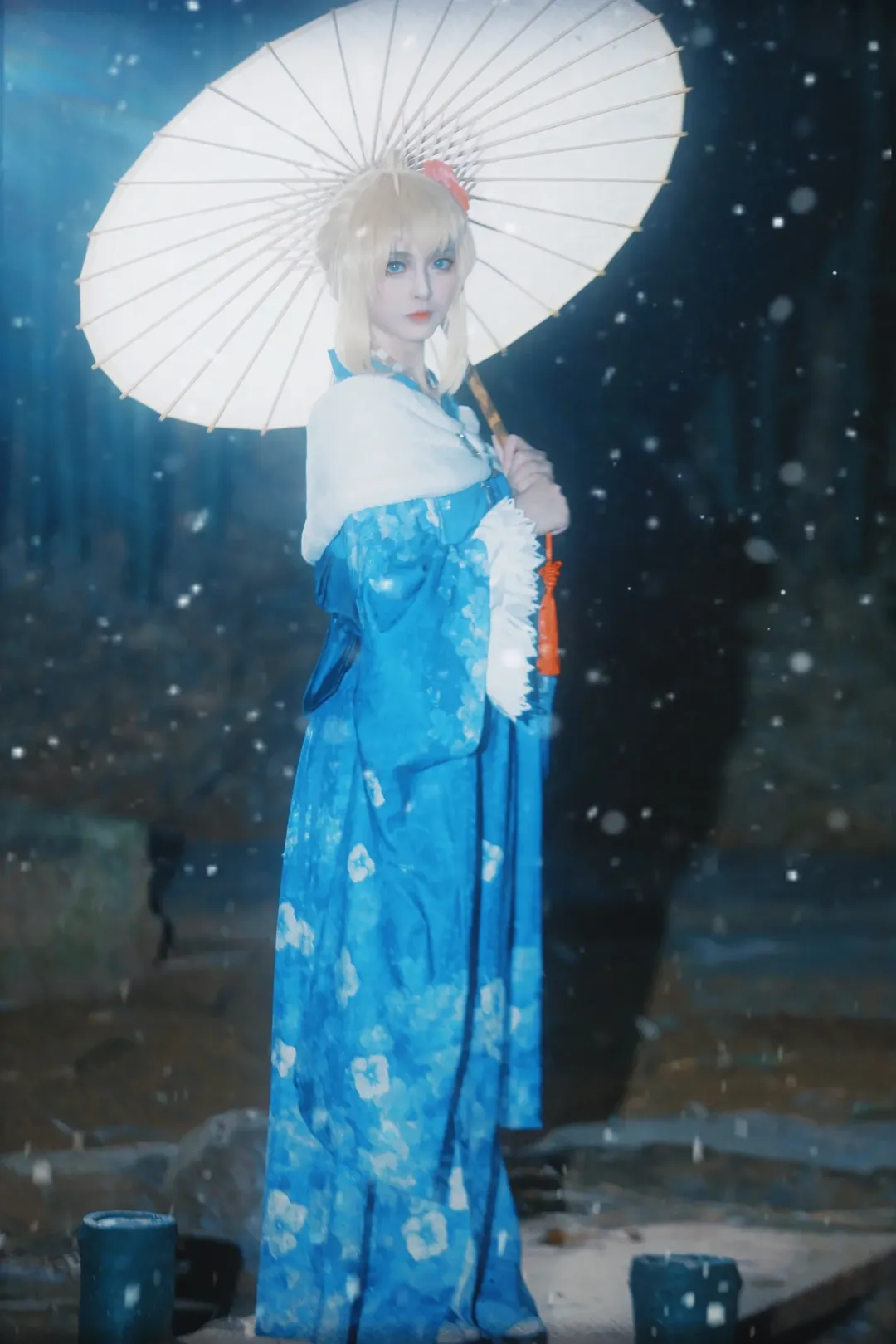 【阿尔托莉雅cos】Fate/Grand Order雪夜纸伞下的清冷瞬间