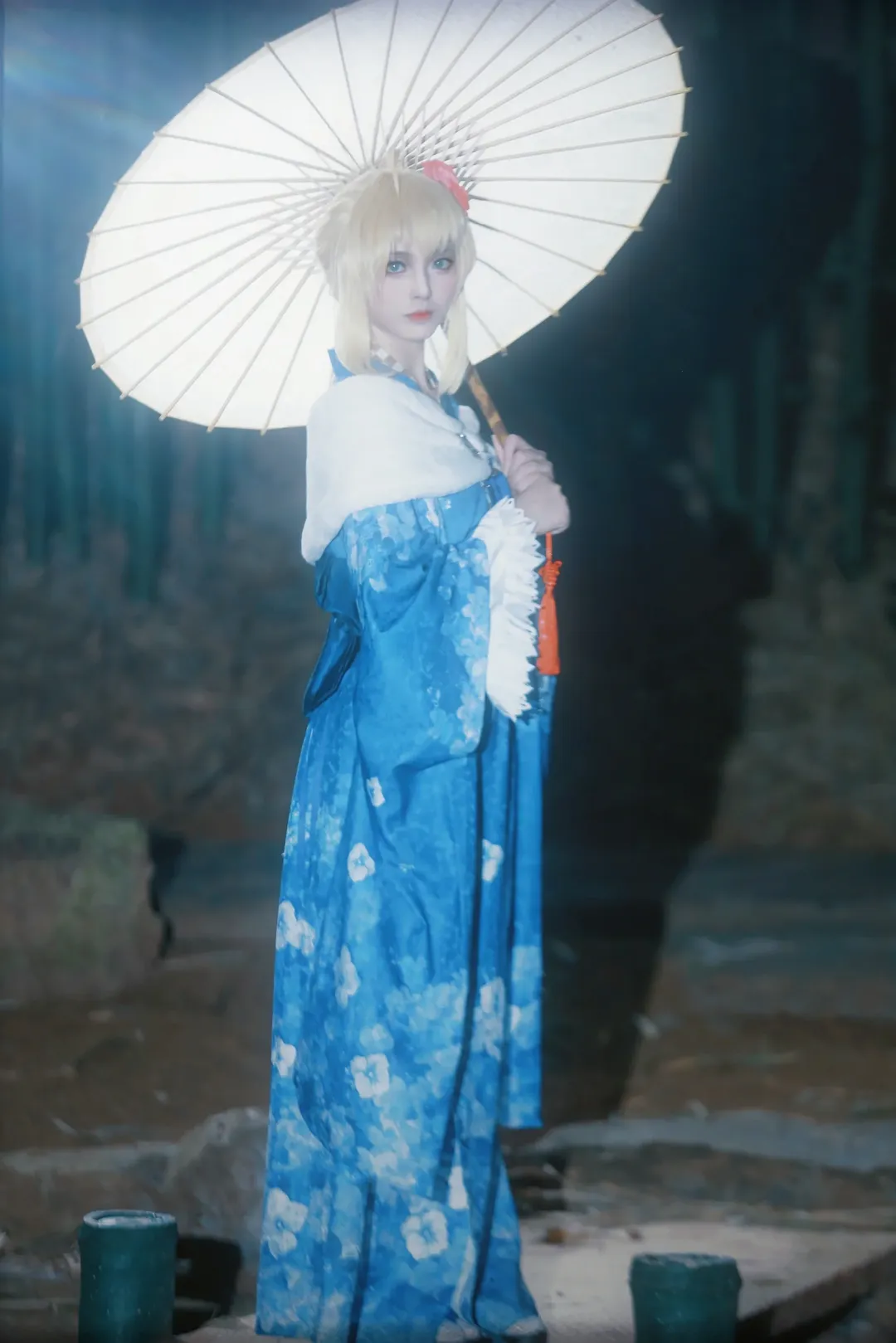 【阿尔托莉雅cos】Fate/Grand Order雪夜纸伞下的清冷瞬间 - 第 2 张