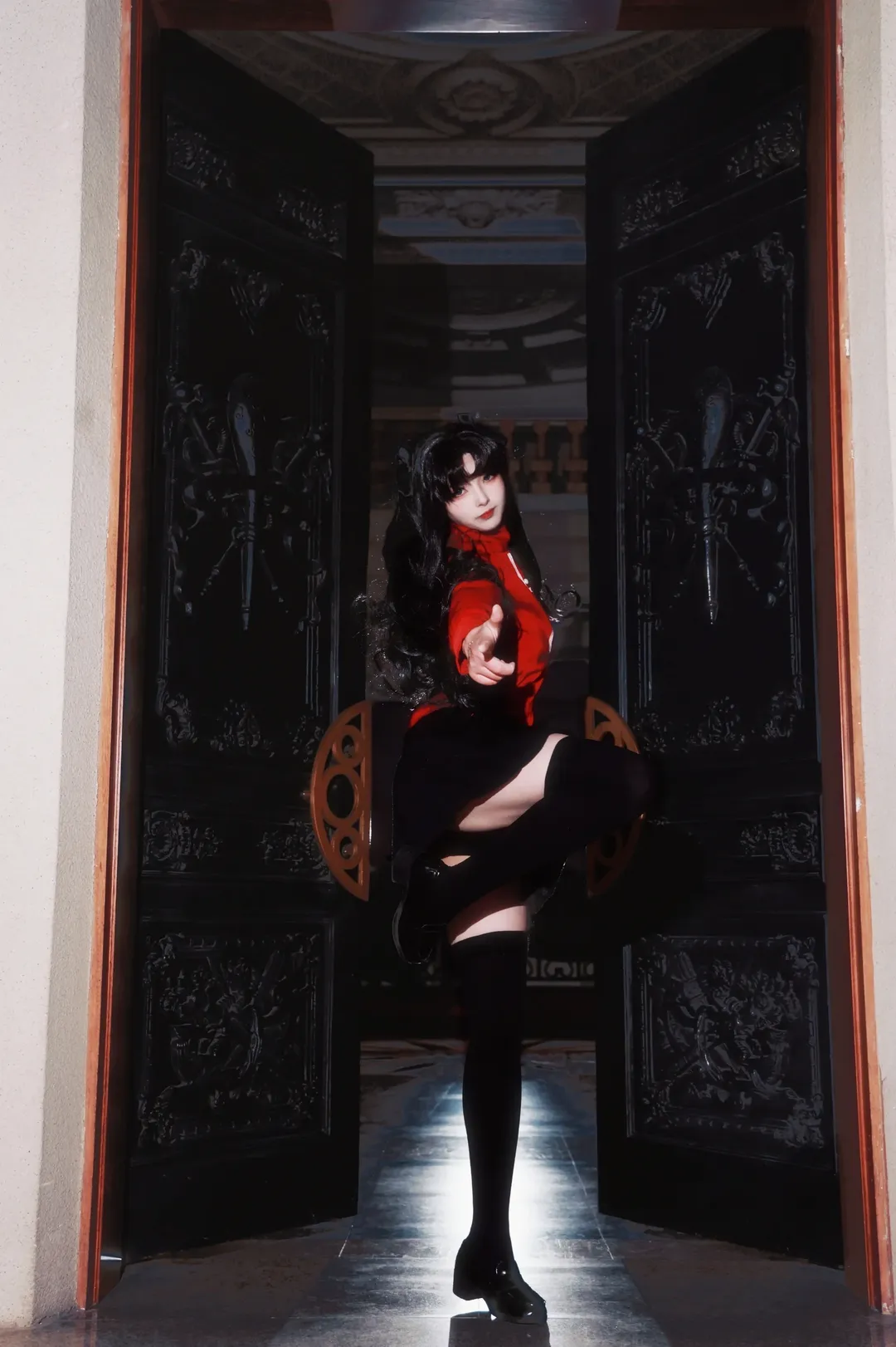 【遠坂凜cos】紅黑配色的魔術師準備出發奪取聖盃 - 第 4 張
