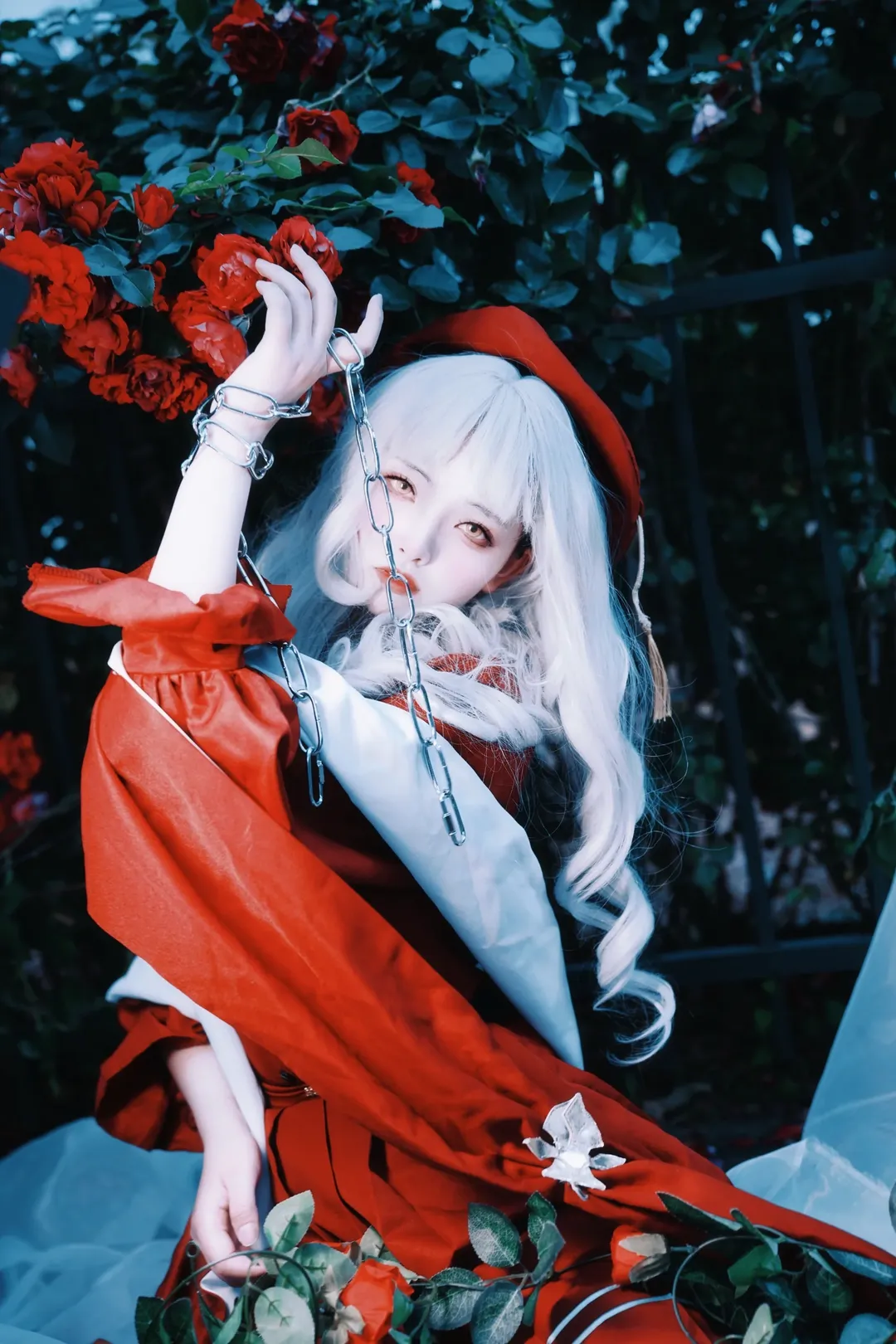 【卡莲cos】红玫瑰与铁链，Fate/Grand Order暗黑哥特风重现 - 第 4 张