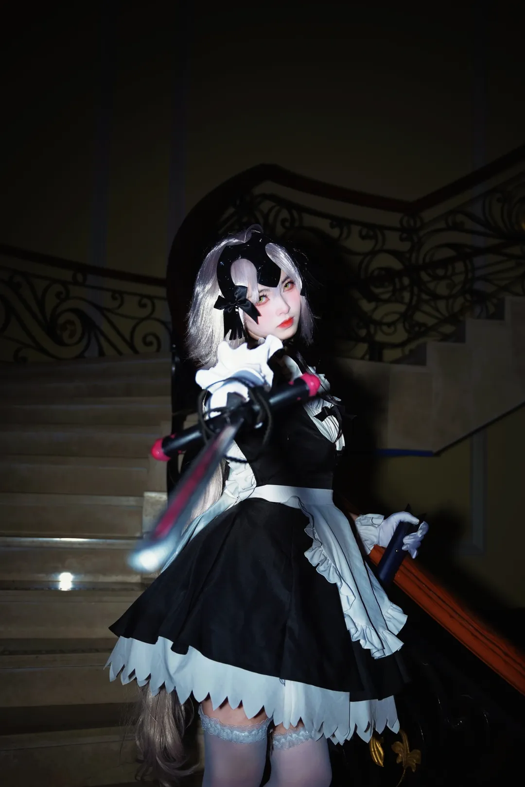 【黑贞德cos】Fate里被恨意点燃的角色，这次化身暗黑女仆 - 第 4 张