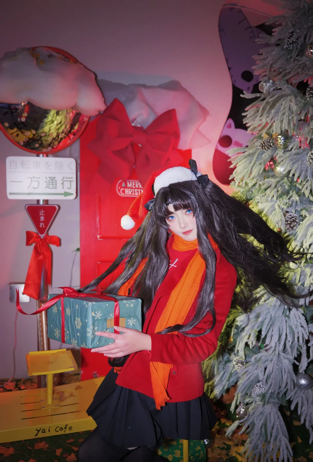 【远坂凛cos】圣诞限定红黑配色，冬日里的凛然少女 - 第 3 张