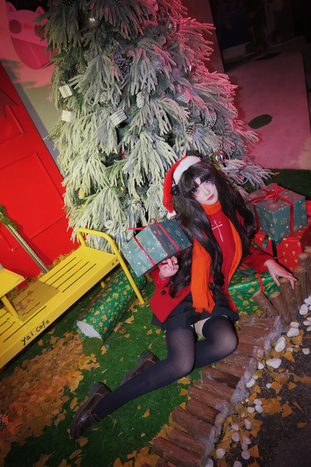 【远坂凛cos】圣诞限定红黑配色，冬日里的凛然少女 - 第 4 张