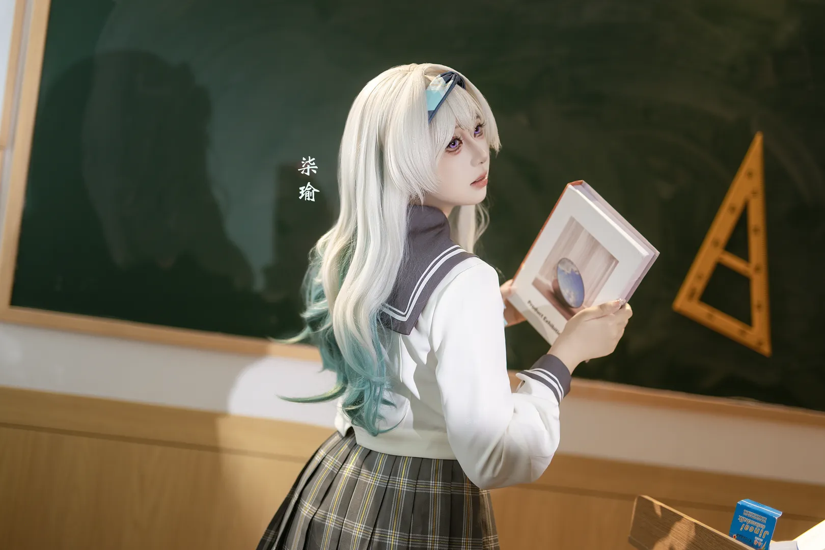 【流萤cos】春日教室里的星穹铁道校园回忆 - 第 3 张