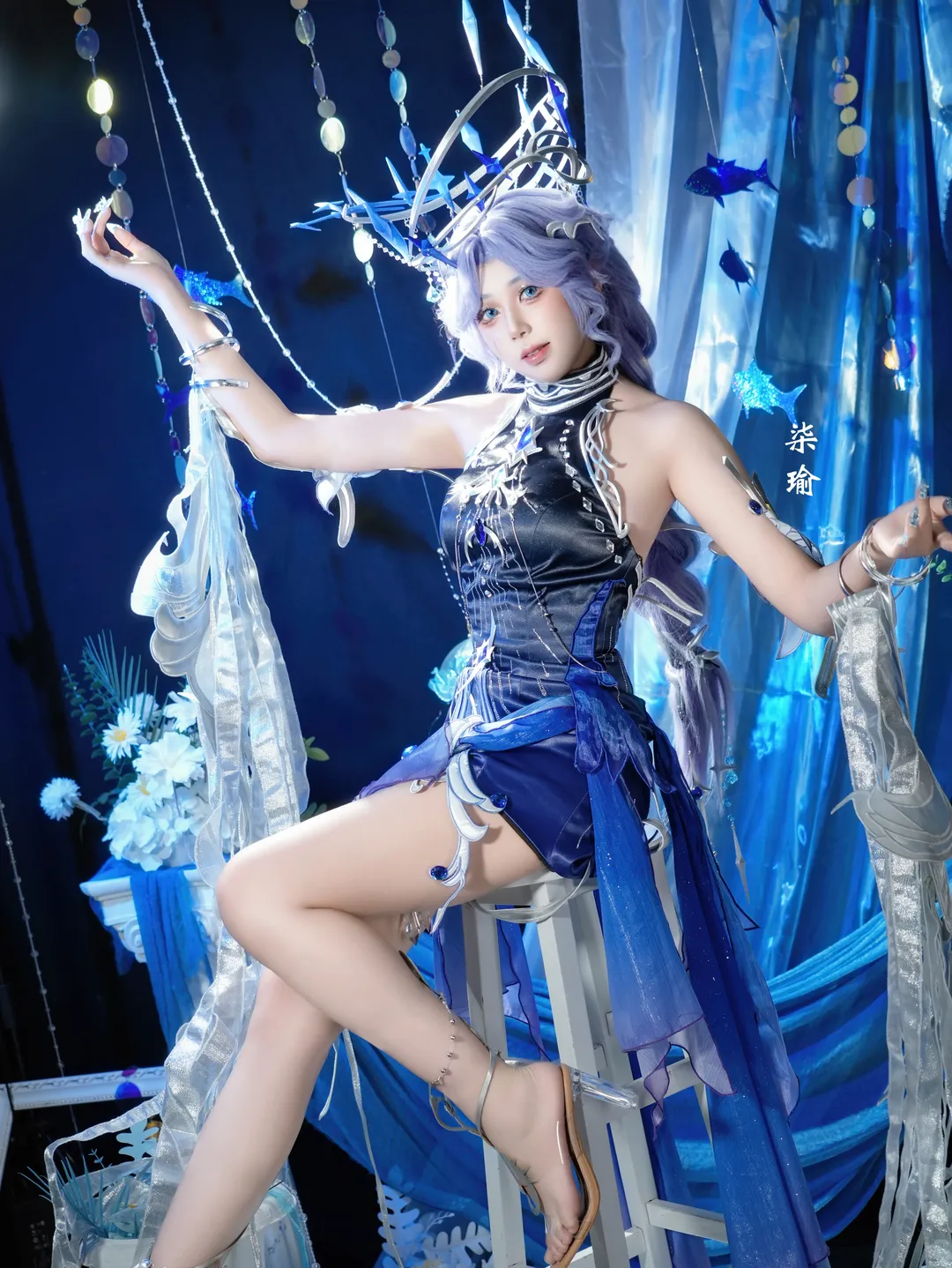【貂蝉cos】王者荣耀馥梦，幽蓝水波间的华丽定格
