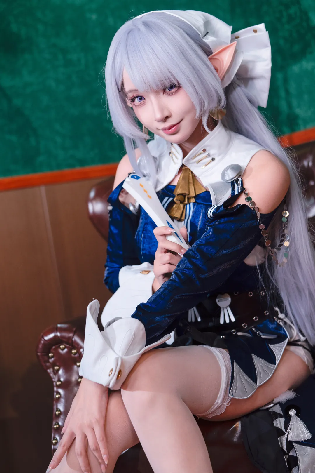 【维琳娜cos】绝区零里魔女与天使交织的优雅姿态 - 第 3 张