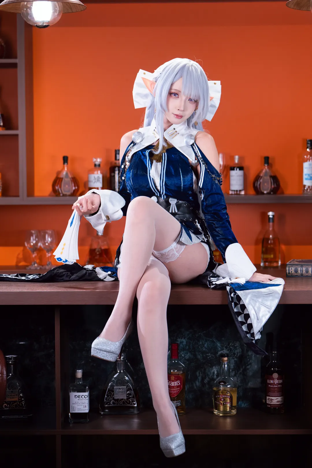 绝区零维琳娜cos 吧台边的妈妈级优雅魅力 - 第 2 张