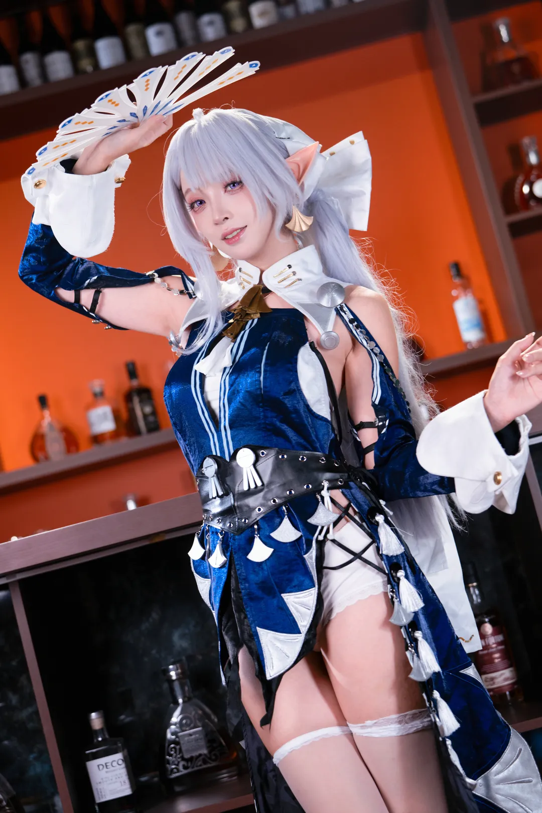 绝区零维琳娜cos 吧台边的妈妈级优雅魅力 - 第 5 张