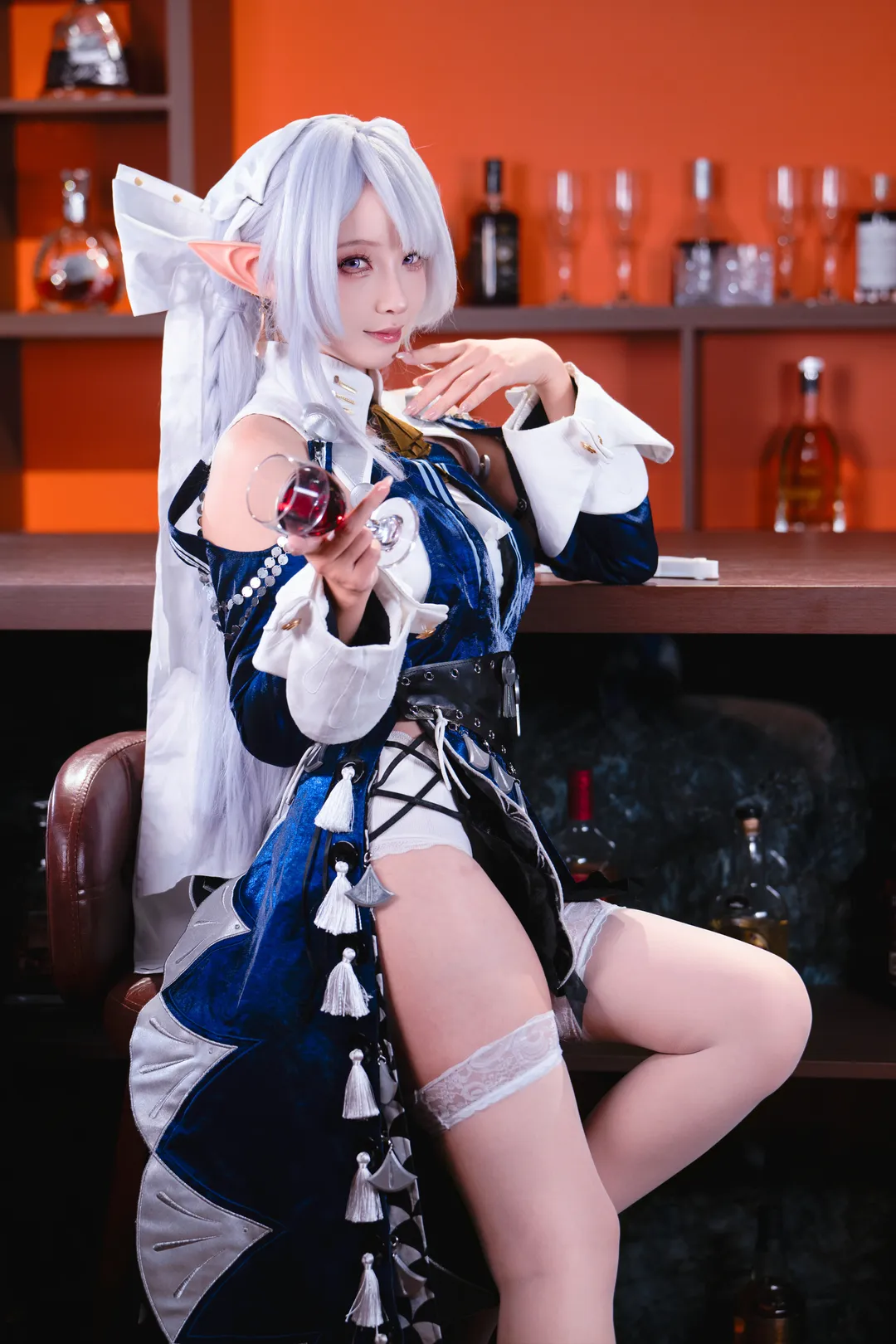 绝区零维琳娜cos 吧台边的妈妈级优雅魅力 - 第 6 张