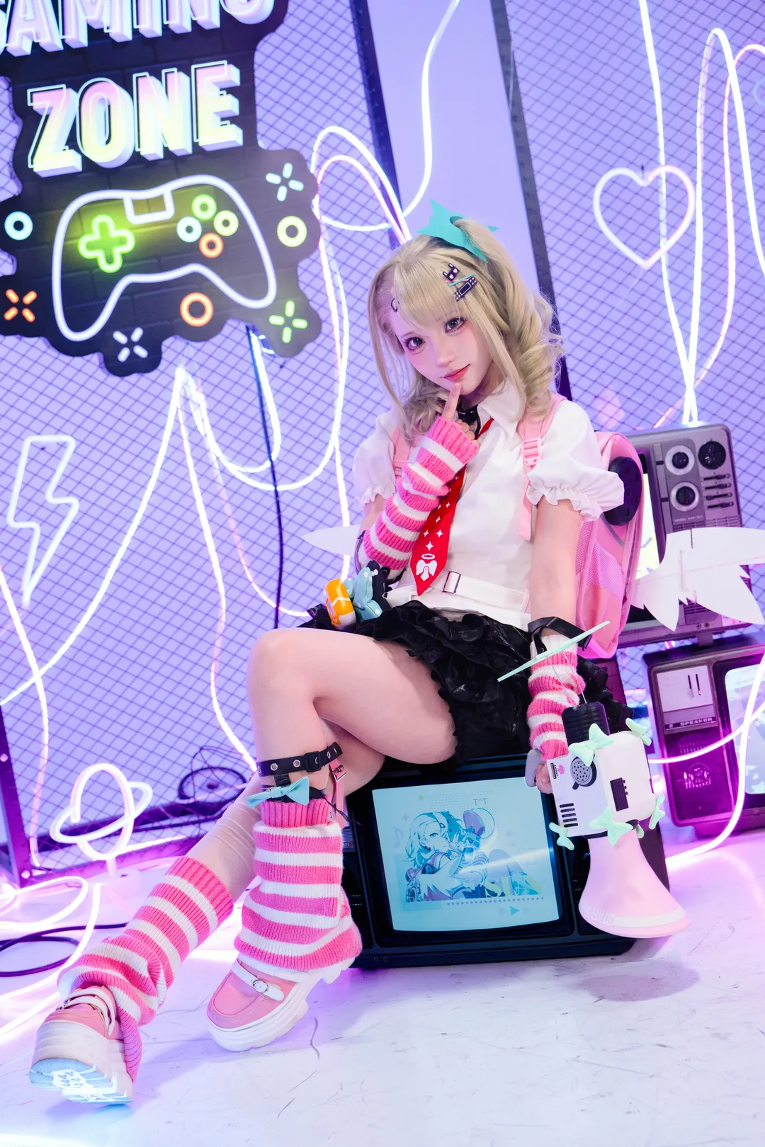 【千夏 コスプレ】ゼンレスゾーンゼロ 妄想エンジェルの被害者担当、今日のとびきりキュートな小悪魔 - 7 枚目