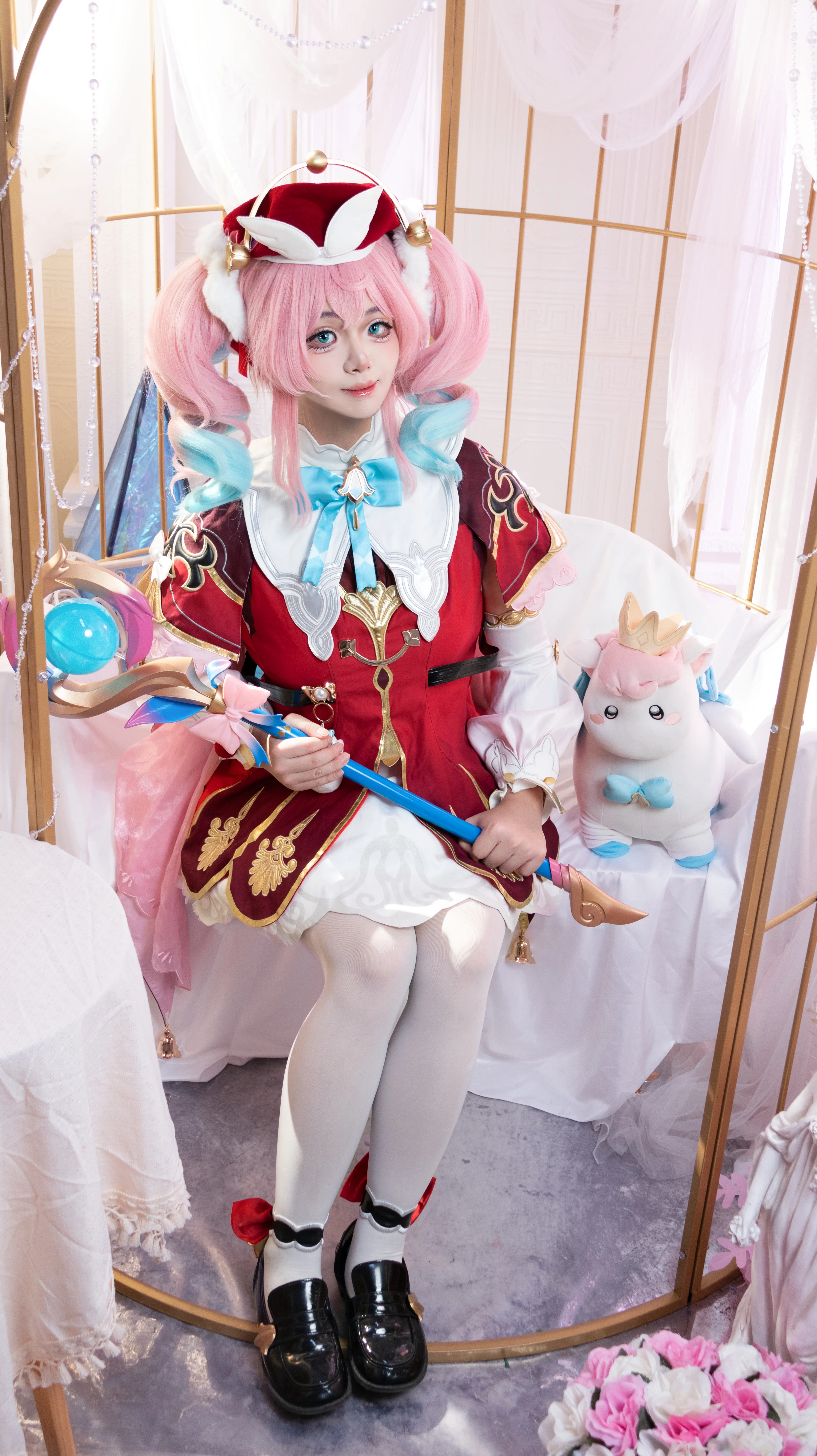 崩坏星穹铁道风堇cos正片，粉红双马尾魔法少女造型 - 第 1 张