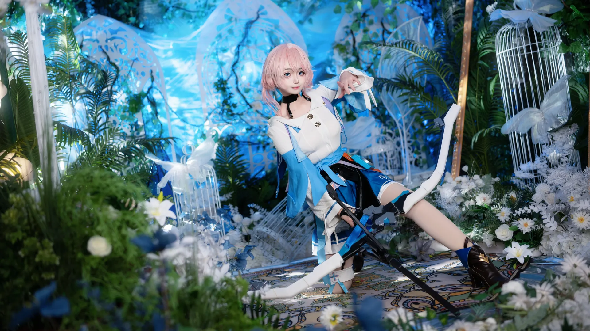 【三月七cos】崩坏星穹铁道里的蓝白幻境少女