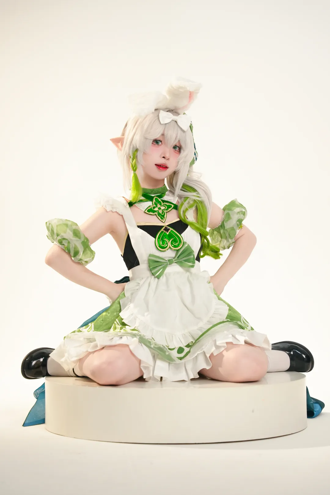 【Nahida Cosplay】Genshin Impact Dendro Archon: A Crisp Capture of Greenery and Pastries - Image 1
