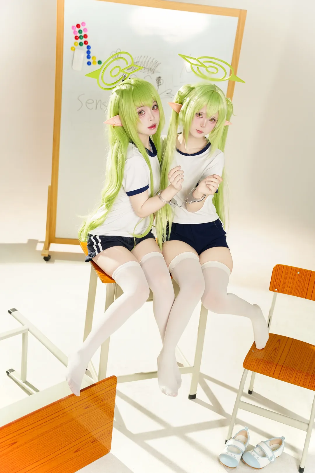 【橘望cos】蔚蓝档案铁道双子雌小鬼的课堂日常 - 第 1 张
