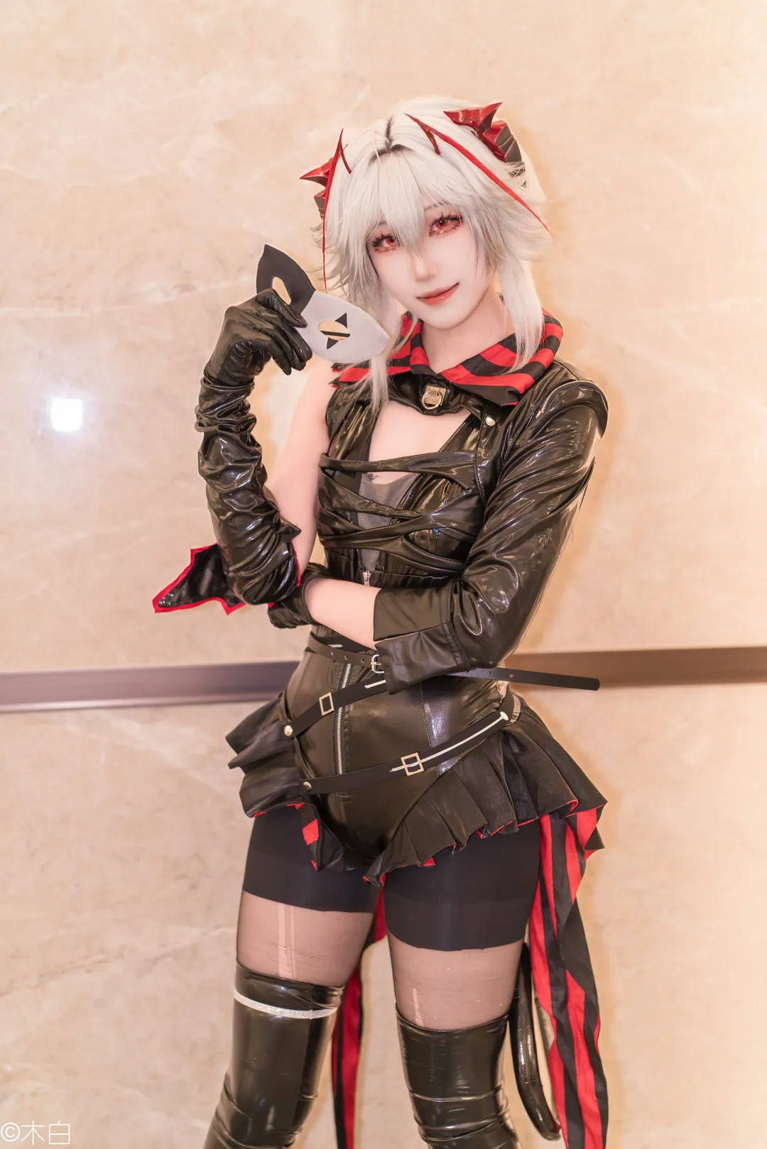 【W cos】怪盗W现场直击，明日方舟only里的暗夜戏码 - 第 2 张
