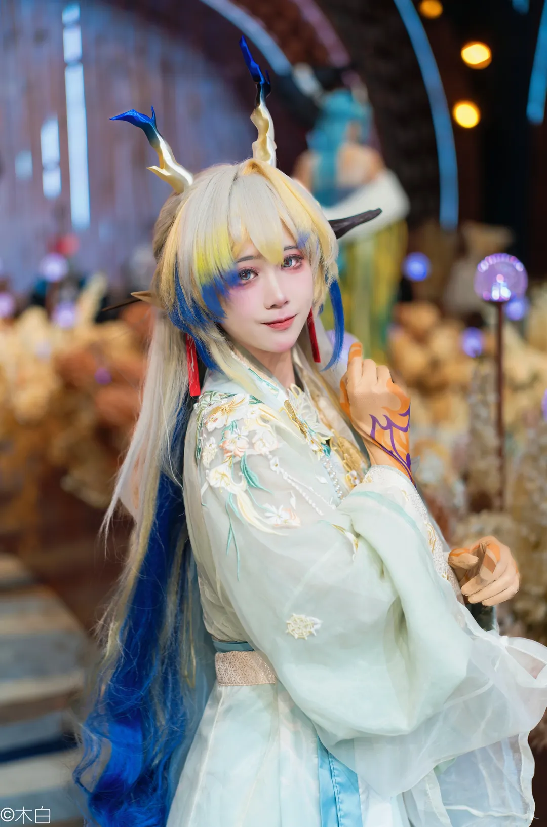 【明日方舟黍cos】人间仙气，温柔视角的漫展分享 - 第 4 张
