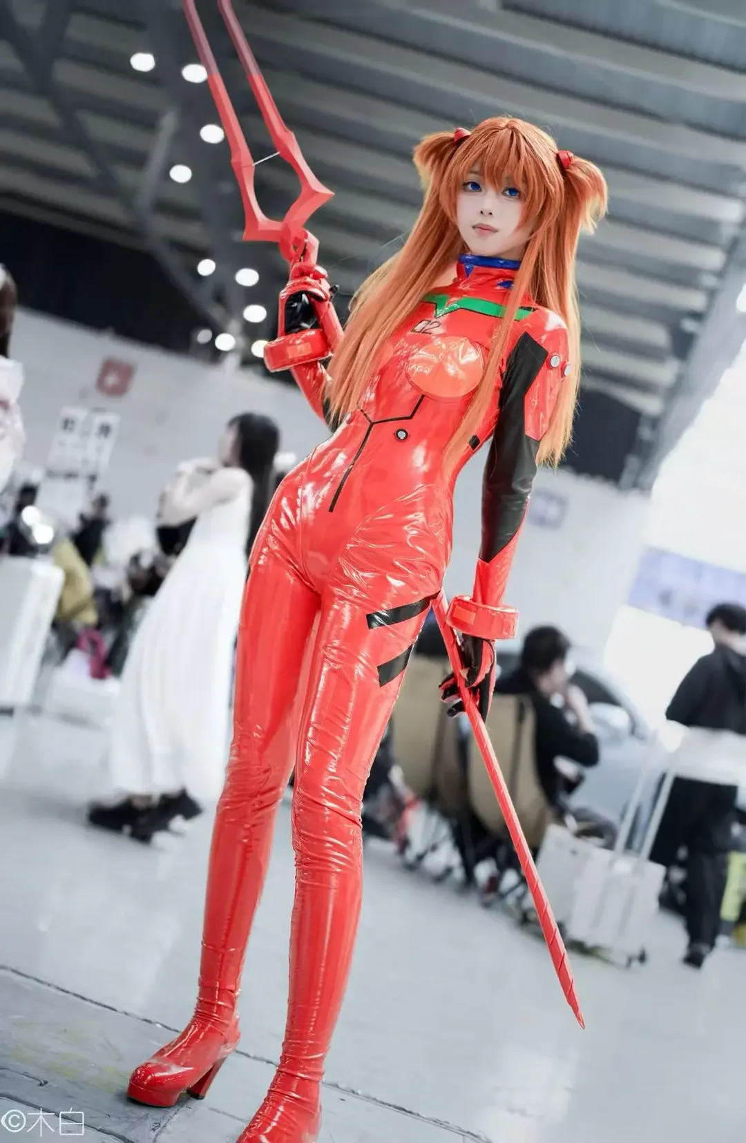 【明日香cos】新世纪福音战士，红色漆皮战斗服漫展实拍
