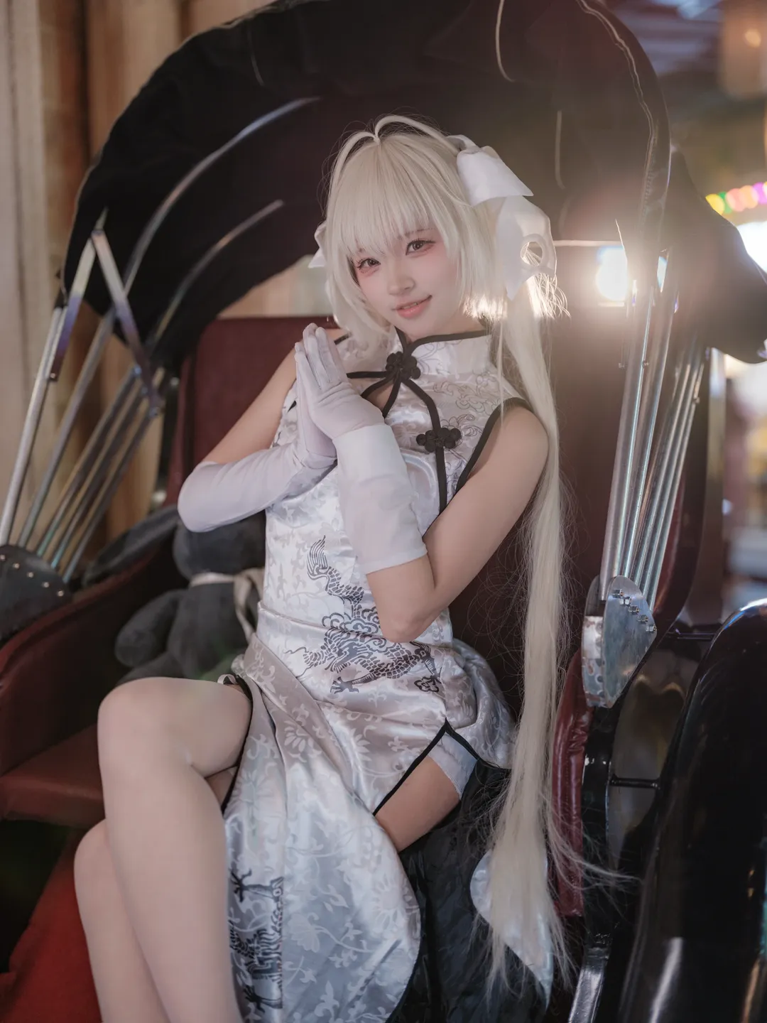 【穹妹cos】缘之空里的银白旗袍与复古路灯下的记录 - 第 2 张