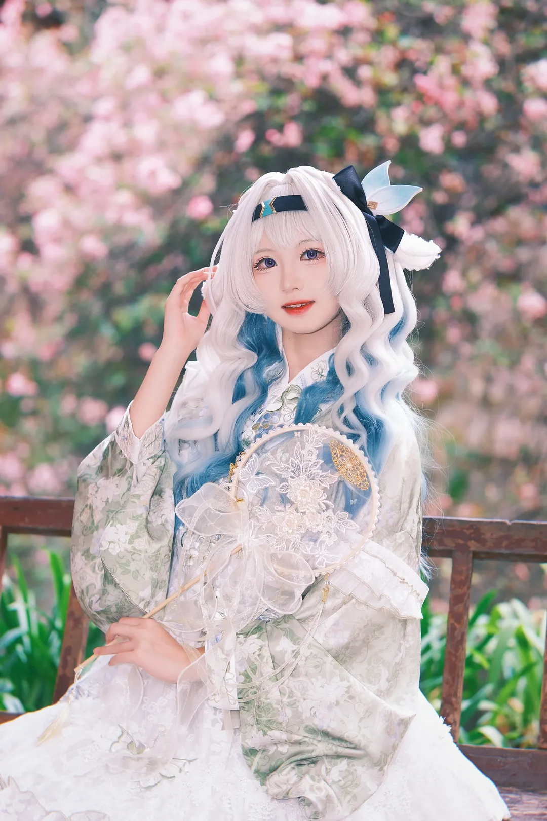 【流螢cos】崩壞星穹鐵道的春日私設，櫻花樹下的靜謐光影 - 第 1 張
