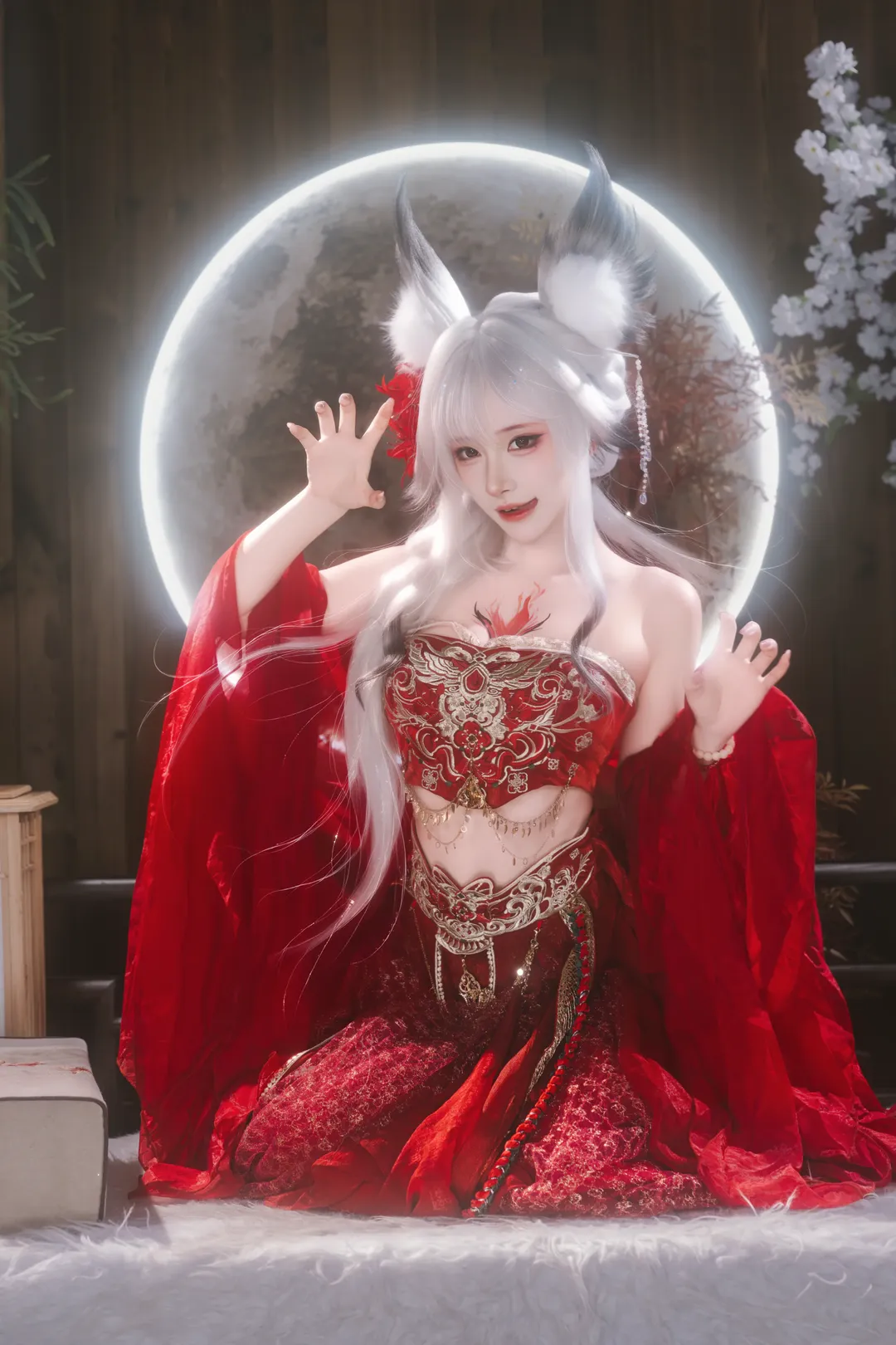 【心月狐cos】鸣潮私设，赤火与白狐的静谧月夜 - 第 2 张