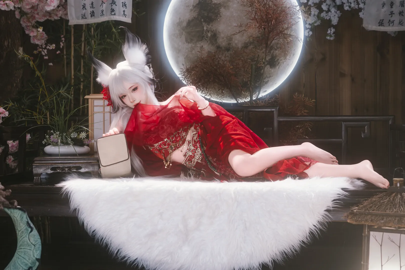 【心月狐cos】鸣潮私设，赤火与白狐的静谧月夜