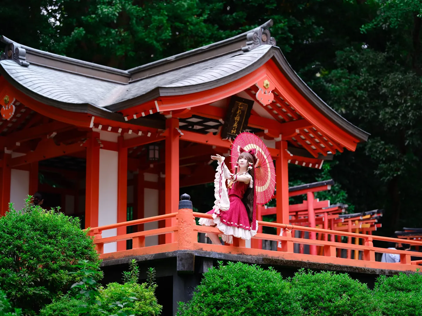 【博丽灵梦cos】东方project，根津神社的完美还原