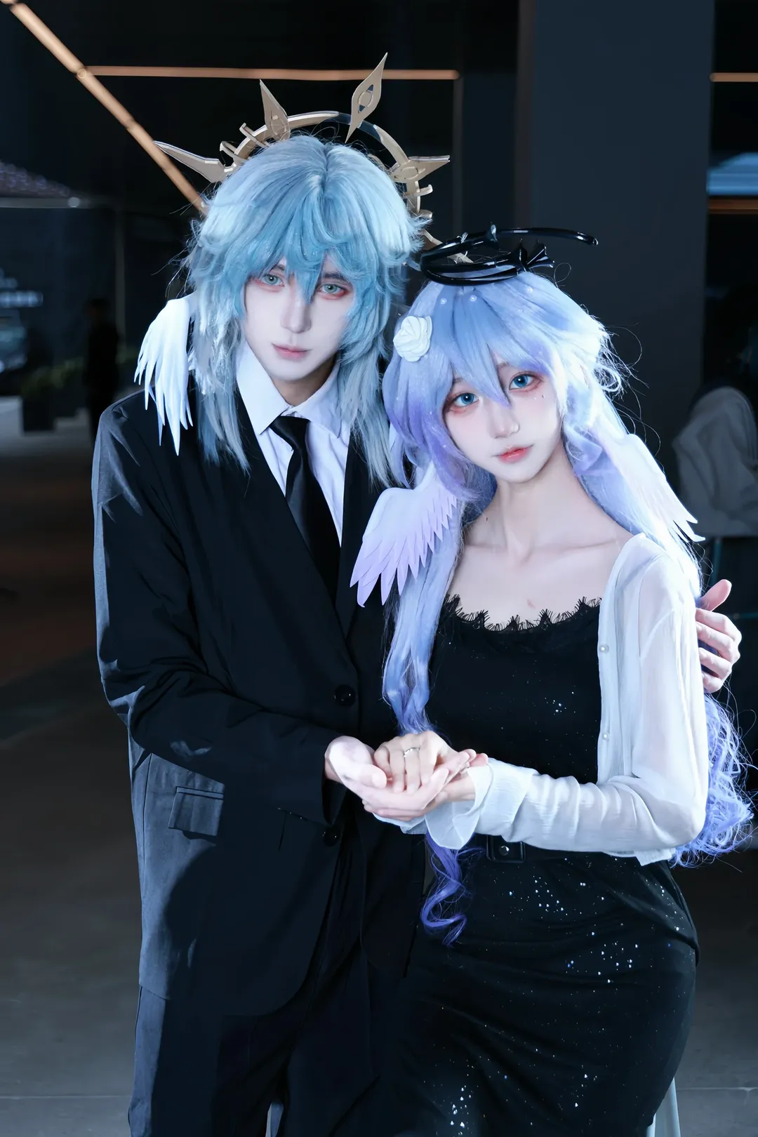 [Robin cosplay] Honkai: Star Rail Sibling Custom Design: Suits and Evening Wear with Feather Halos - Image 1
