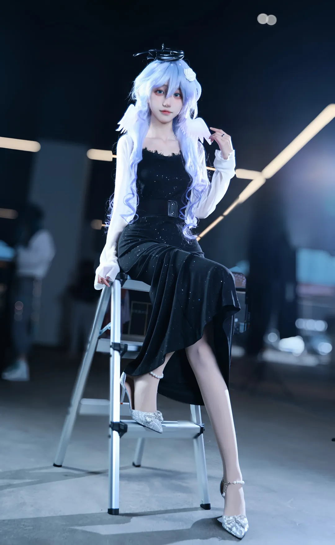 [Robin cosplay] Honkai: Star Rail Sibling Custom Design: Suits and Evening Wear with Feather Halos - Image 4