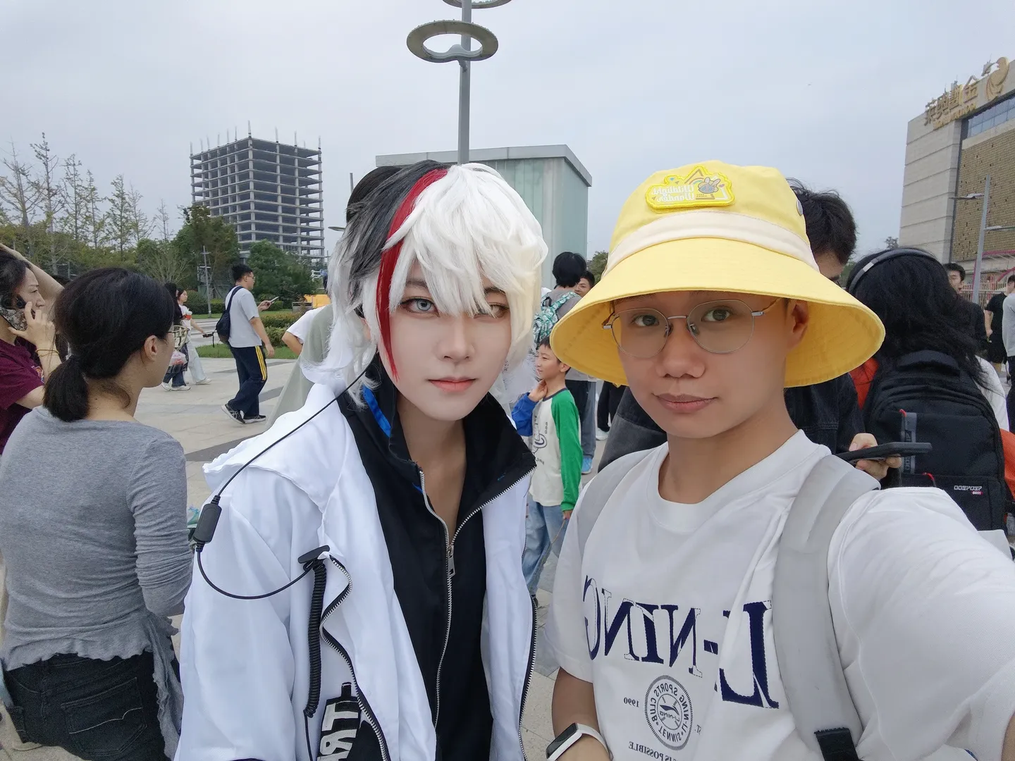 【黑角cos】明日方舟仙林金鹰巡展，排五个小时抽到六星 - 第 4 张