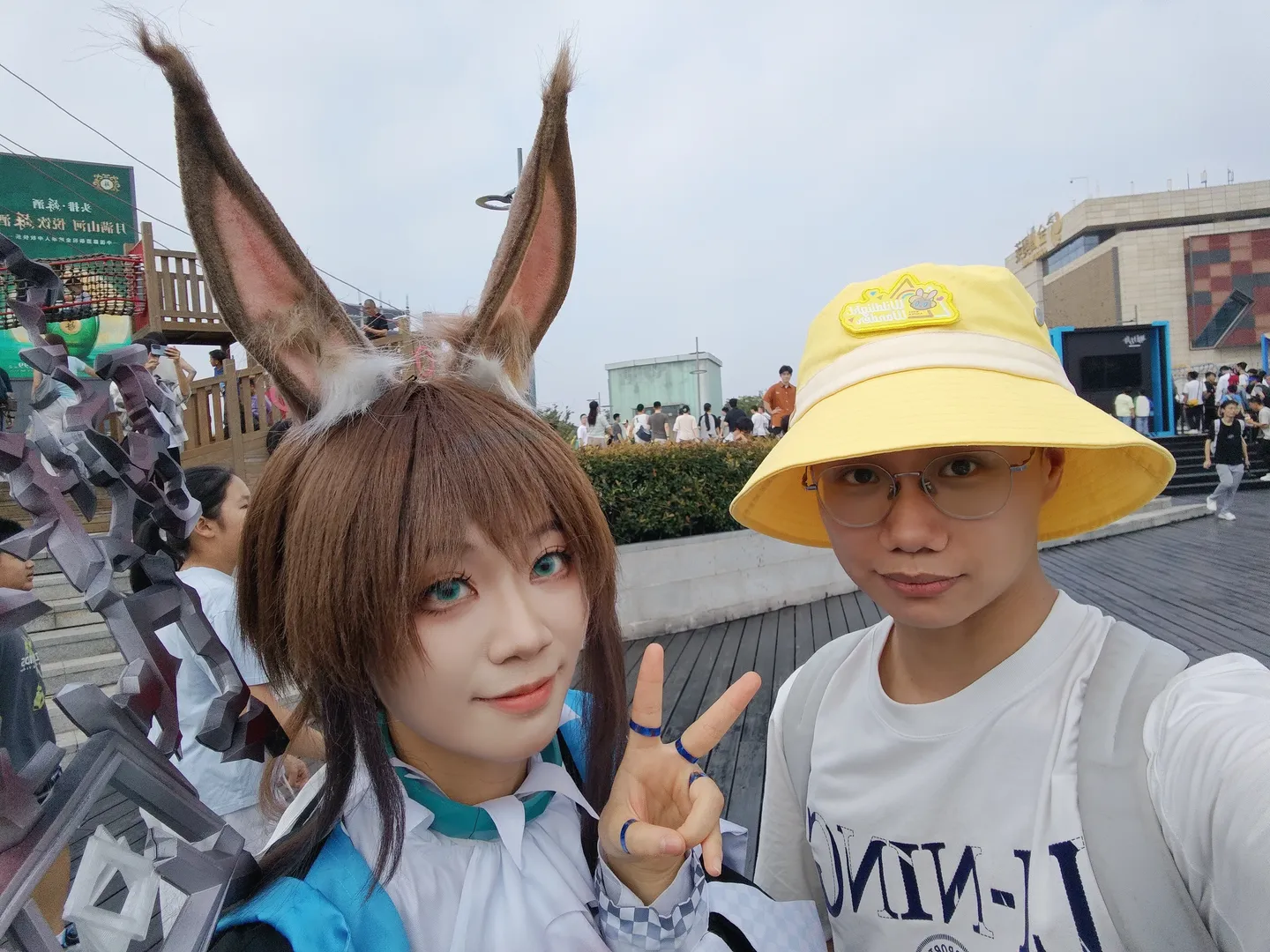 【黑角cos】明日方舟仙林金鹰巡展，排五个小时抽到六星 - 第 8 张