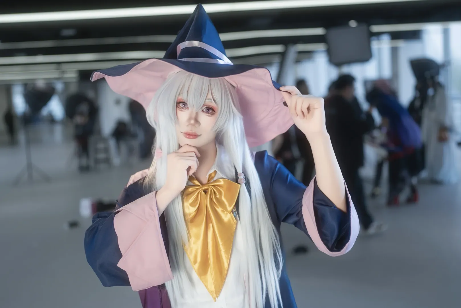 【伊蕾娜cos】明日方舟展会上的魔法师场照记录 - 第 1 张
