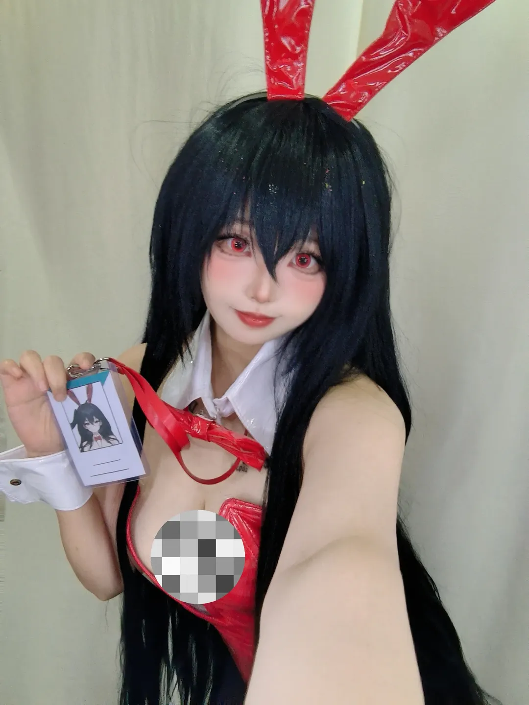 【大鳳コスプレ】アズールレーン赤バニーガールコーデの更衣室オフショット記録 - 2 枚目