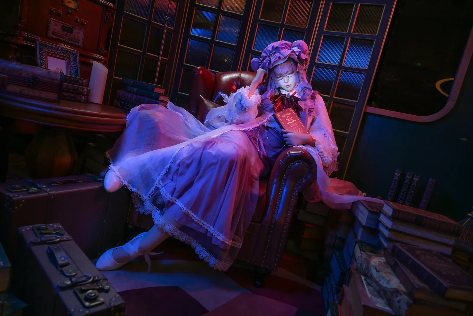帕秋莉cos 东方project中的沉睡大图书馆
