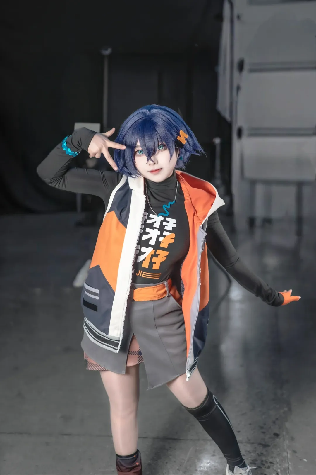 【リンコスプレ】『ゼンレスゾーンゼロ』貴陽CTイベント写真、プロキシの余裕に満ちた瞬間を再現 - 4 枚目