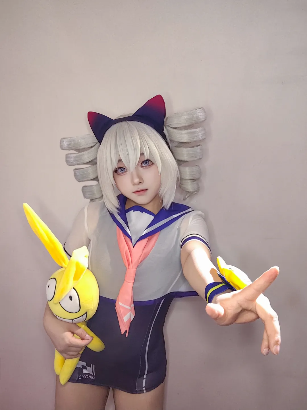 【布洛妮婭cos】崩壞三銀髮少女的萌系日常 - 第 4 張