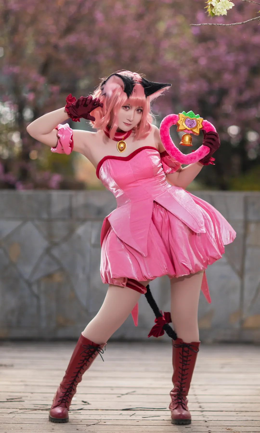 【桃宫莓cos】东京猫猫，粉色猫娘樱花下的春日出片