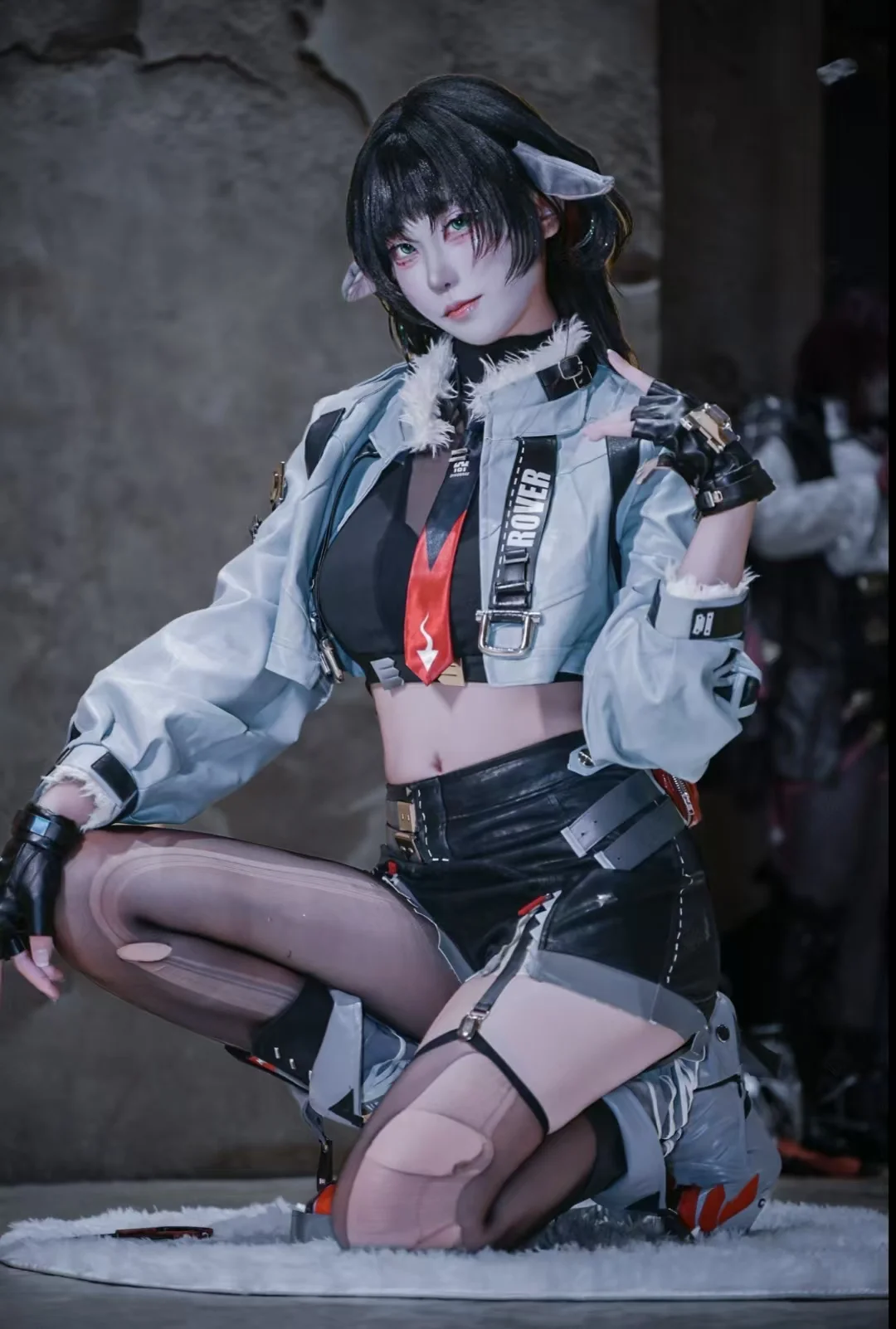 【简杜cos】绝区零的机能废土风，工业废墟里的冷艳猎人 - 第 4 张