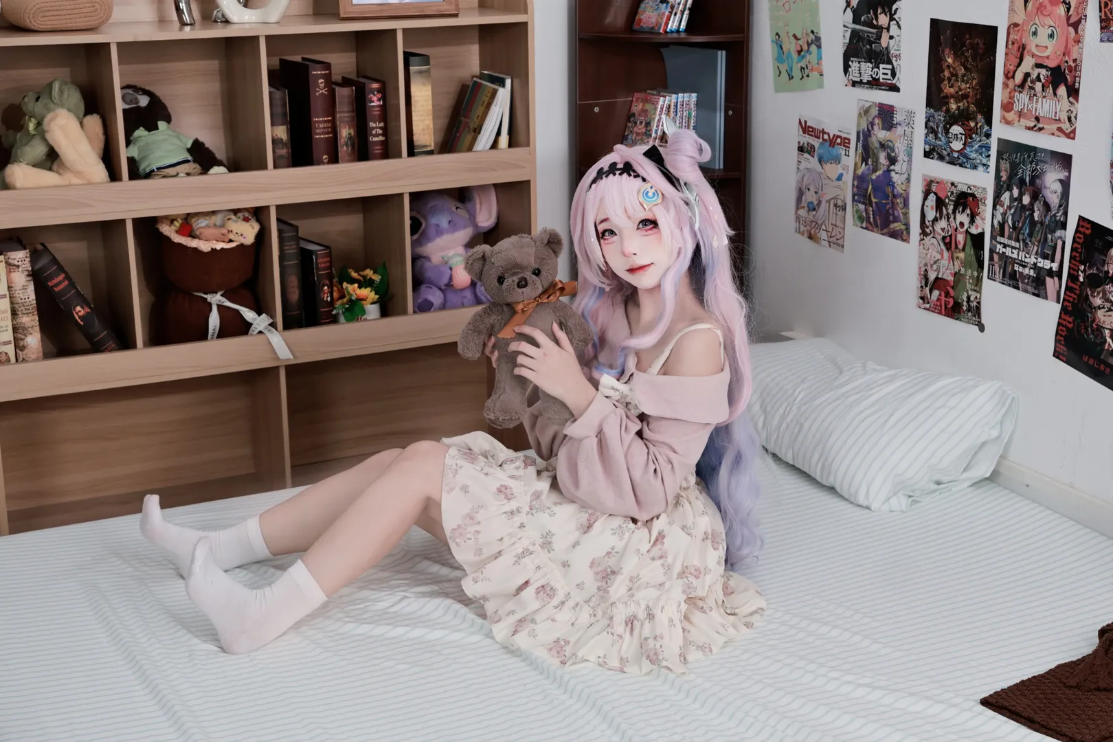 【达妮娅cos】鸣潮角色扮演的惬意日常出街拍摄