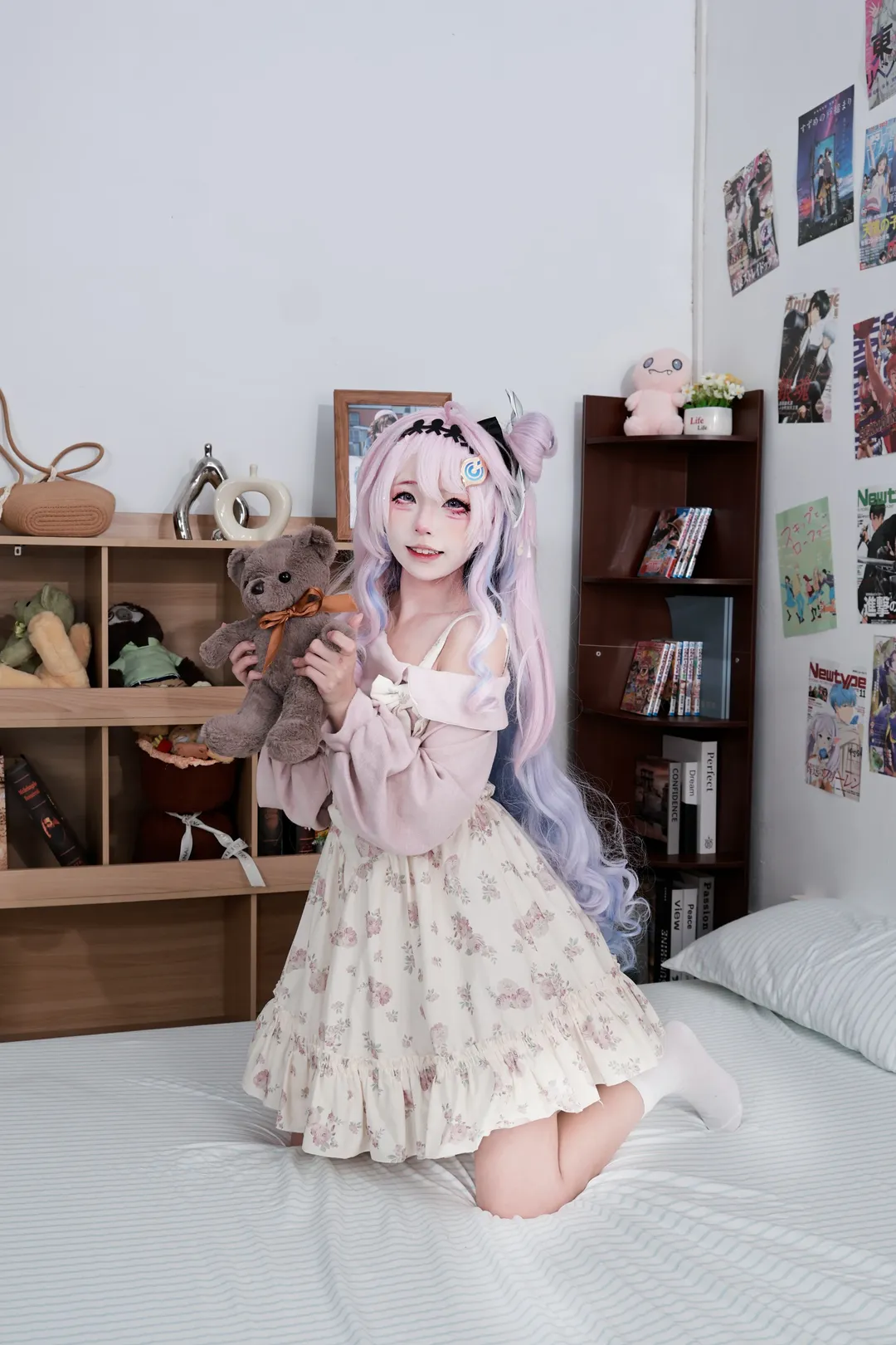 【达妮娅cos】鸣潮角色扮演的惬意日常出街拍摄 - 第 3 张